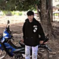 ชาย จ่อย
