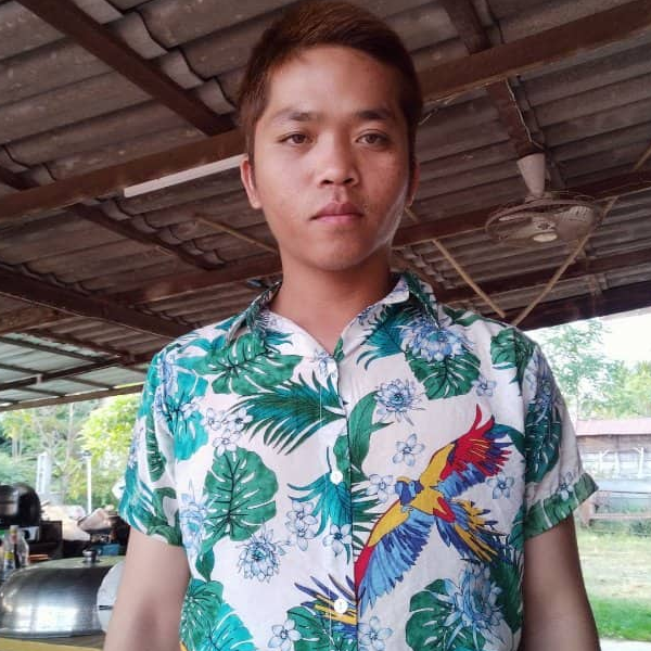 กฤษฎา สีทอง