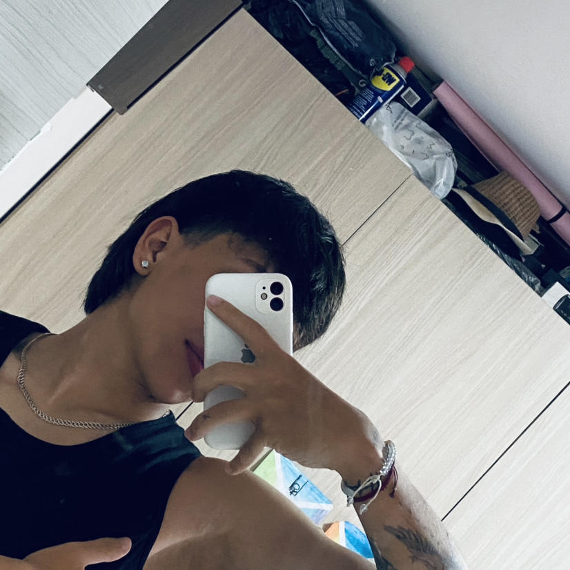 SᴛʀᴀɴɢᴇHᴜᴍᴀɴ