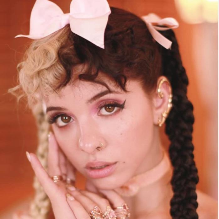 Melanie fan-736