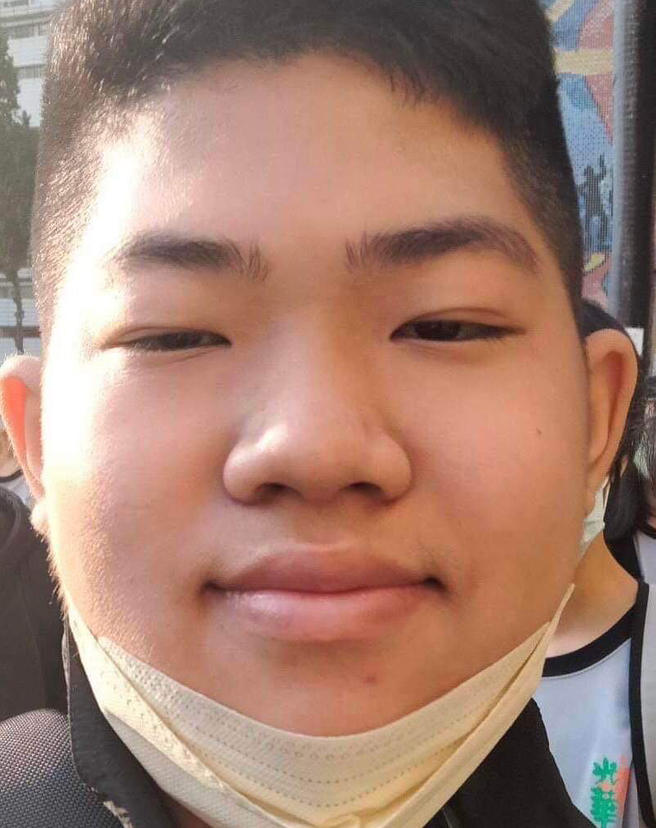 可以不要整天emo嗎