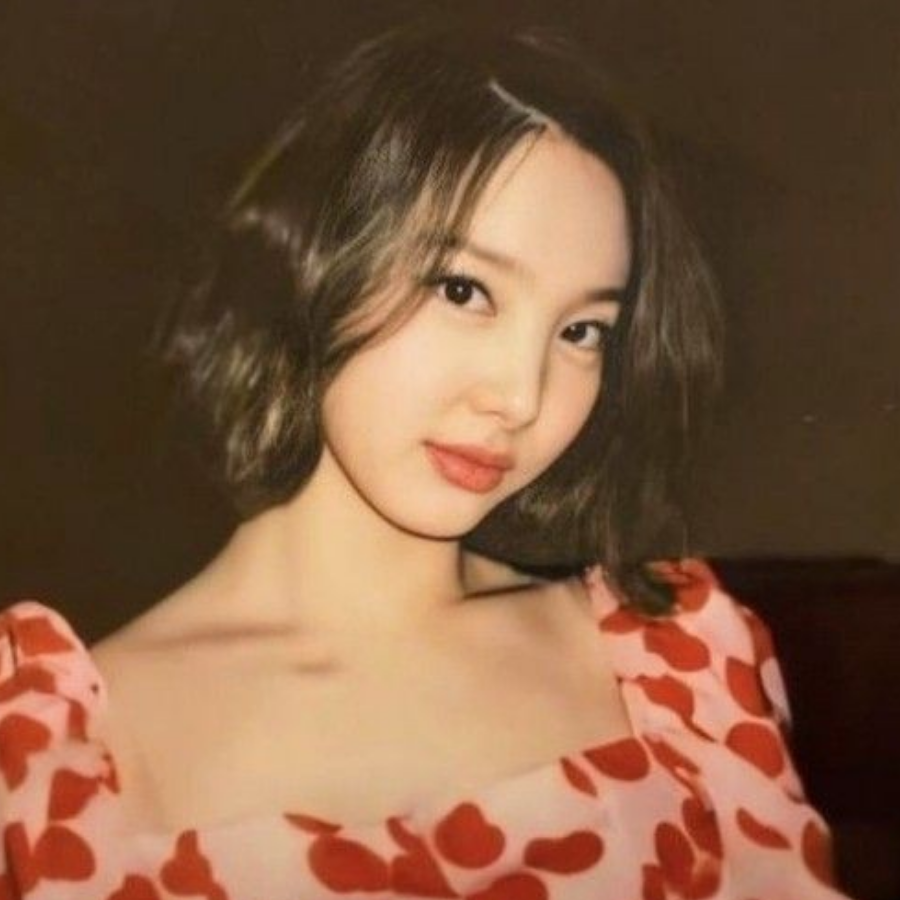 nayeon >_<