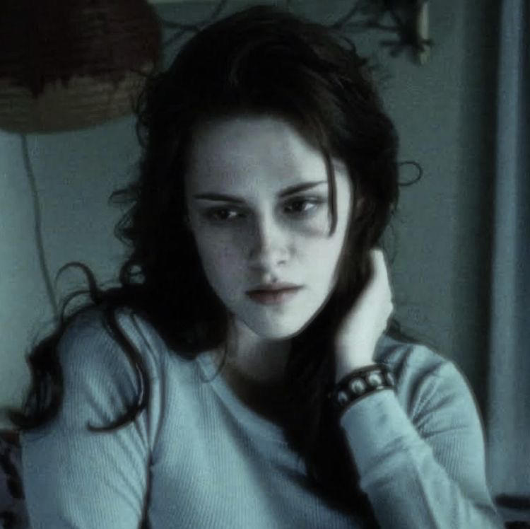 𝓐𝓶𝓫𝓮𝓻 ☆