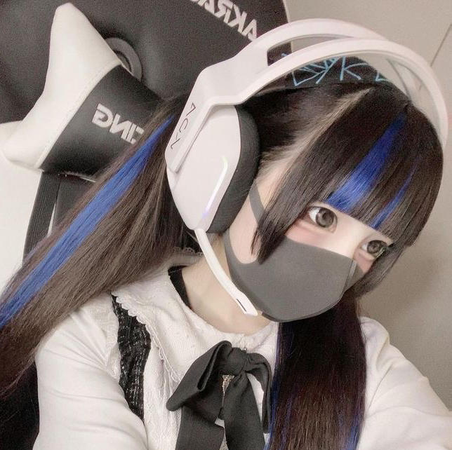 魔法少女_ 𝑹𝑬𝑴☽