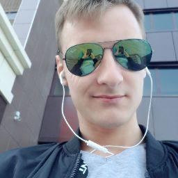 Александр Моисеев