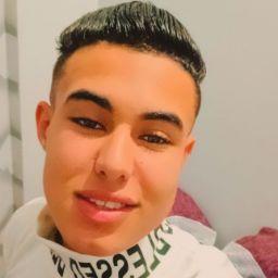 مصطفى زيدان