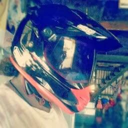 เอกราช นิ่มแสง