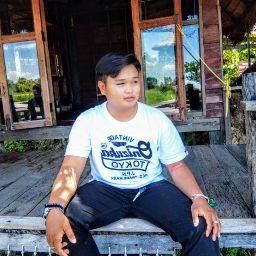 จารุวัฒน์ ทั่งทอง