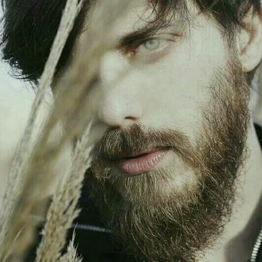 نـبـوءة عـيـنيـها ۜ