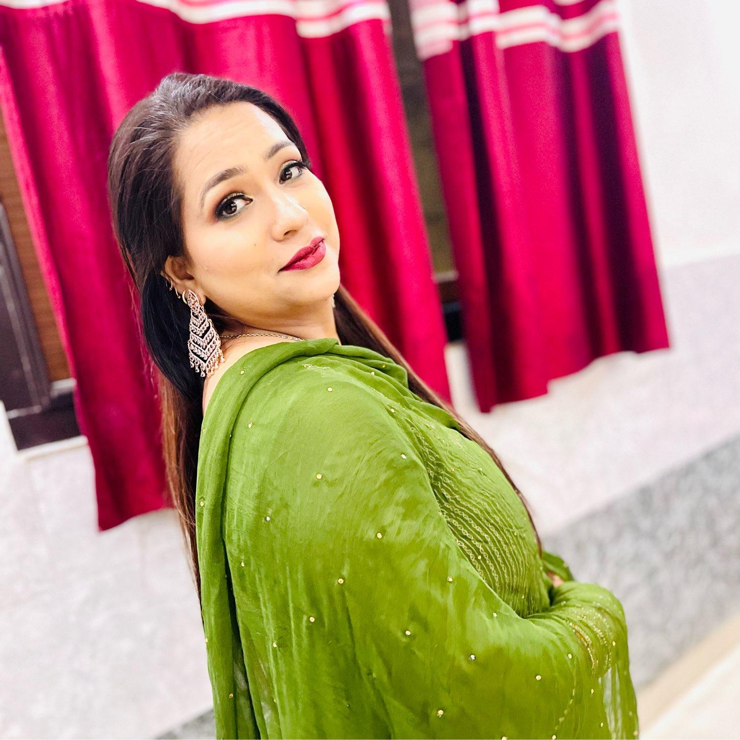 shahana saifi