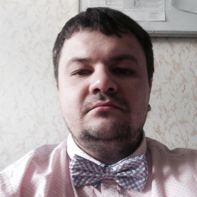 Александр Дёмин