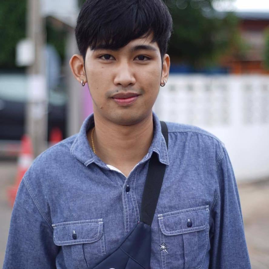 ถิรวัฒน์ ศรีมาลัย