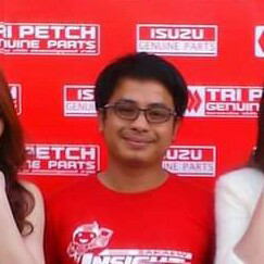 สมพร กลิ่นนวล