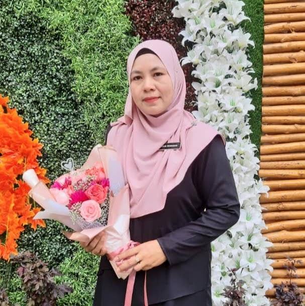 RAJA ROSMANI BINTI RAJA MAMAT