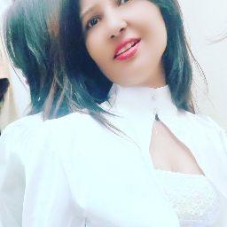 AK classic beauty parlour Kira