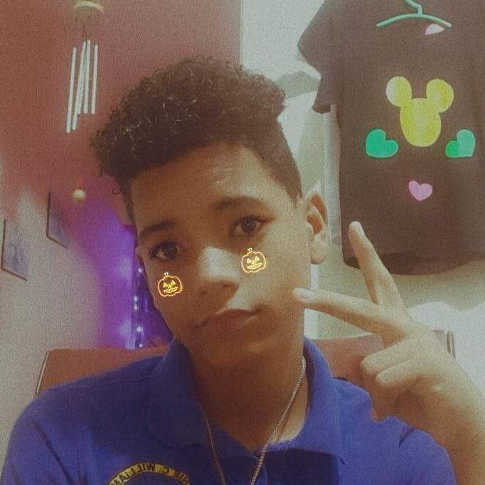 Roylan Restituyo😈