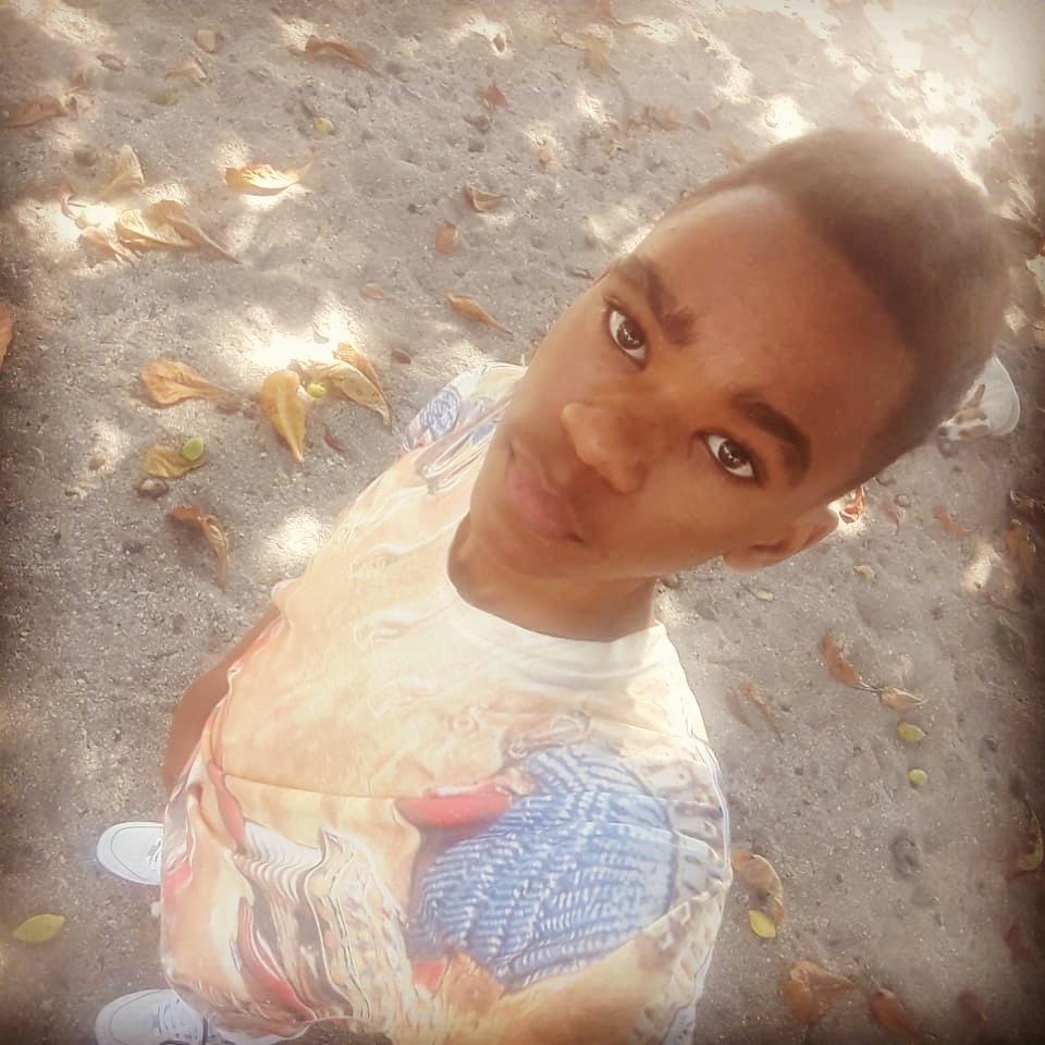 Łųįş Đąvįđ Đę Łoš Šântoš Portę